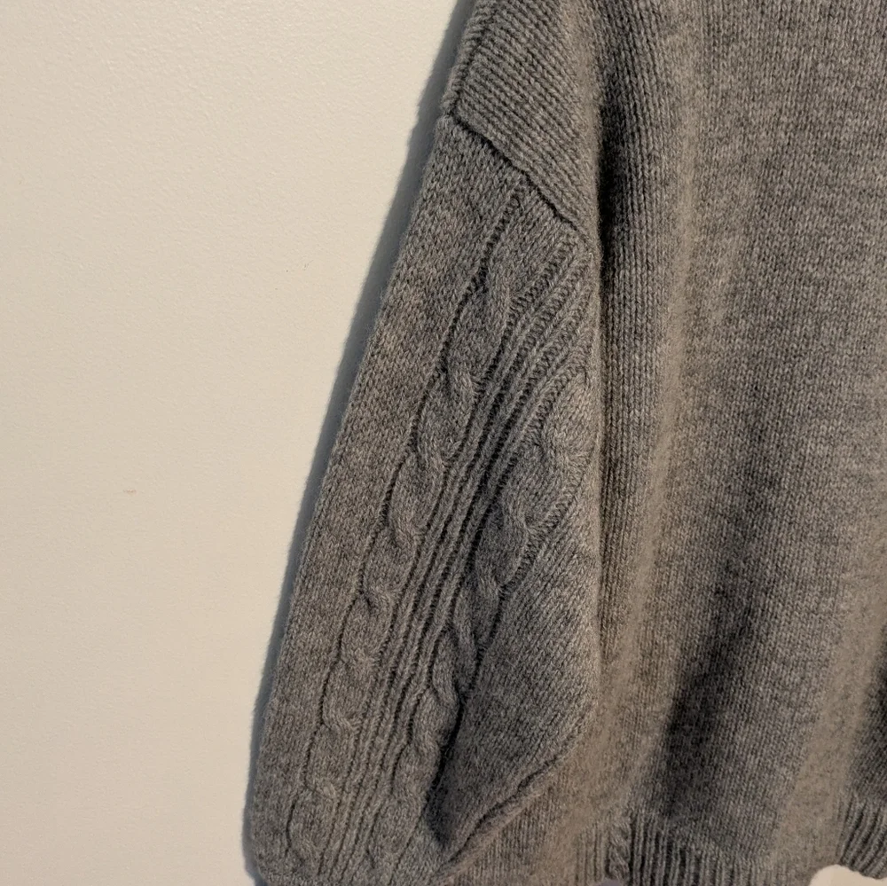 Chunky Wool Cozy Gray Cable Knit Sweater L